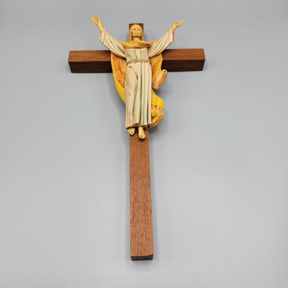 Vintage Wooden Cross Jesus Christ Figure Italy Wall Hanging Religious Decor 1984 - Picture 3 of 8